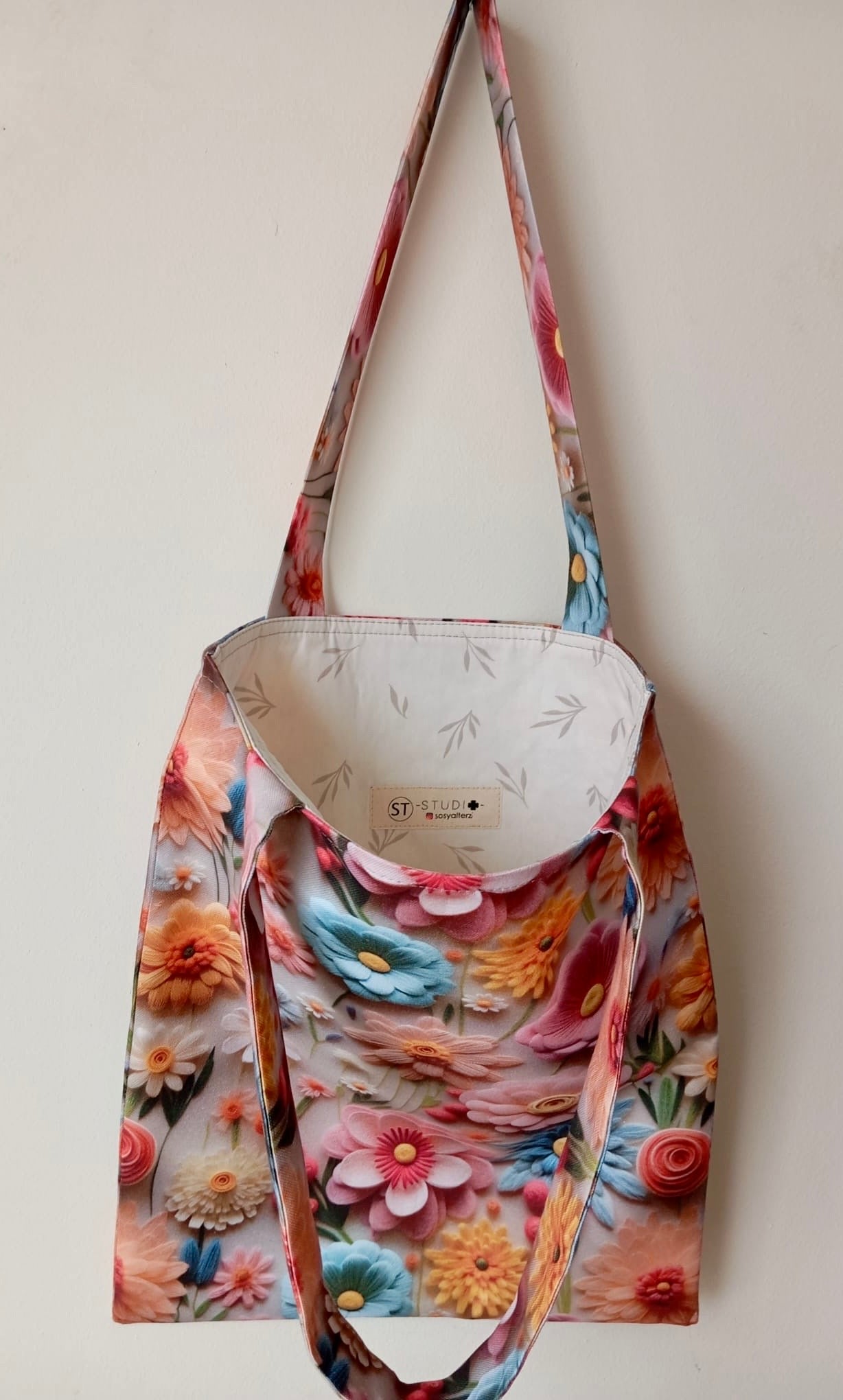 3D Görünümlü Çiçekli Tote Çanta - Dijital Baskı Omuz Çantası