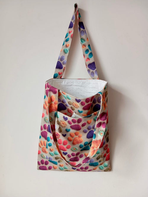 "Neşeli Patiler" Serisi: 3D Nakış Görünümlü & Elyaf Dolgulu Tote Çanta (Renkli)