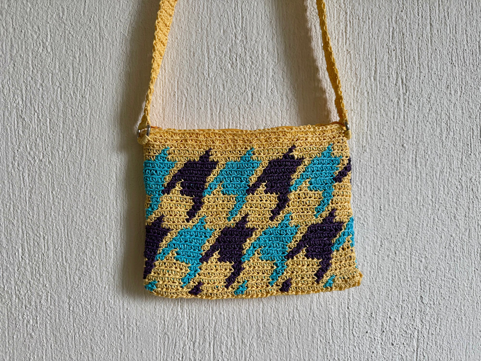 Sarı/Mor/Turkuaz - El Yapımı Wayuu Örgü Çanta - Kağıt İpten Astarlı & Cepli, Fermuarlı, Özel Tasarım Çapraz Çanta
