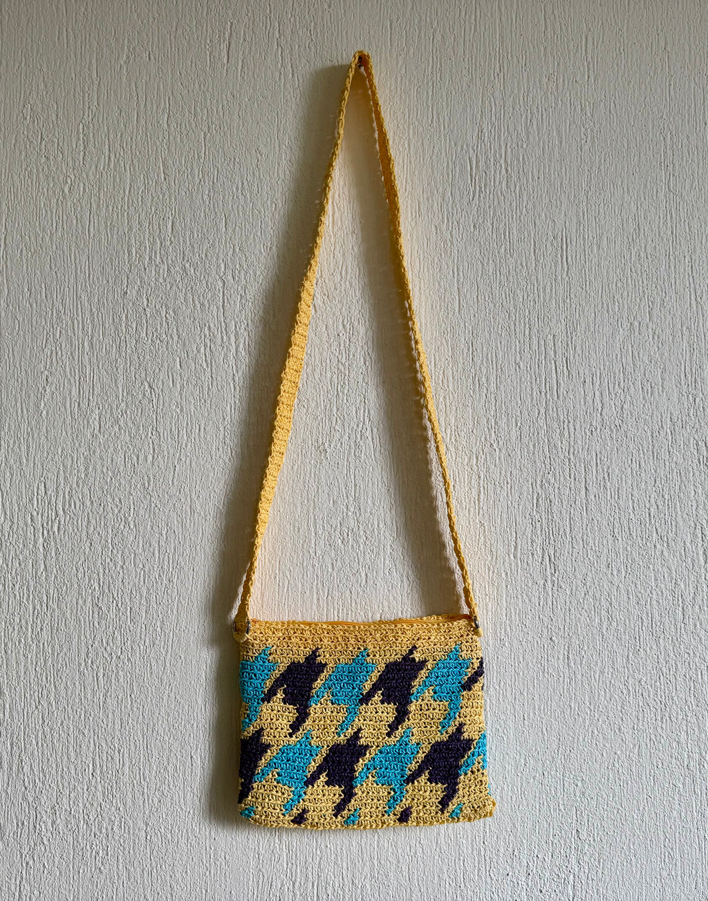 Sarı/Mor/Turkuaz - El Yapımı Wayuu Örgü Çanta - Kağıt İpten Astarlı & Cepli, Fermuarlı, Özel Tasarım Çapraz Çanta