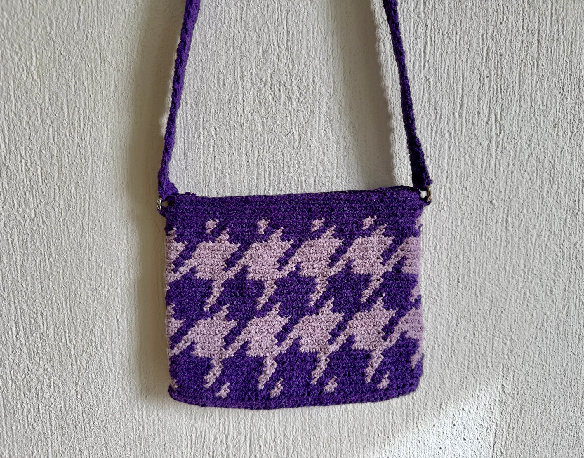 El Yapımı Wayuu Örgü Çanta - Astarlı & Cepli, Fermuarlı, Özel Tasarım Çapraz Mor Çanta