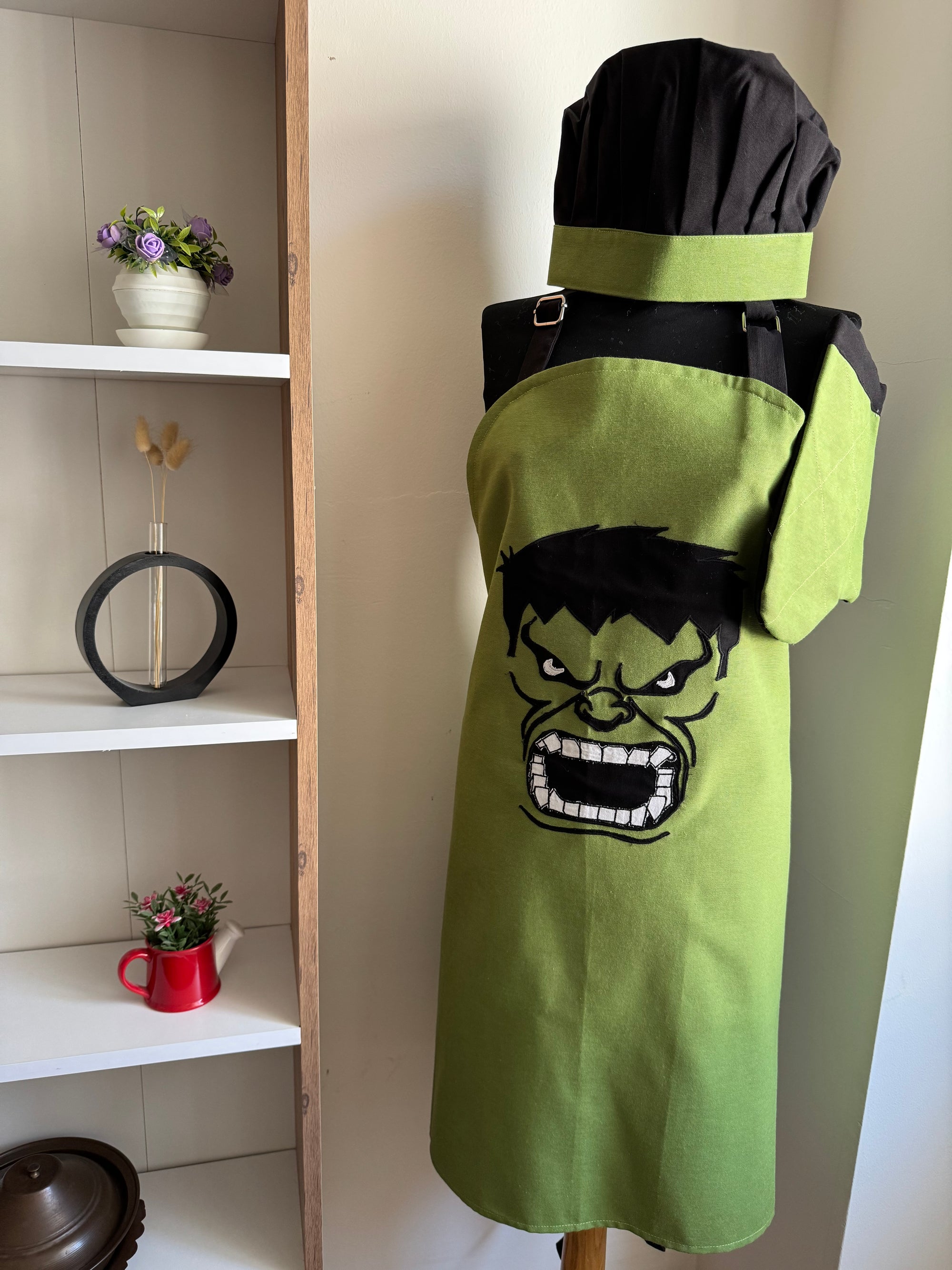 Hulk Temalı El Yapımı Mutfak ve Mangal Önlüğü Seti
