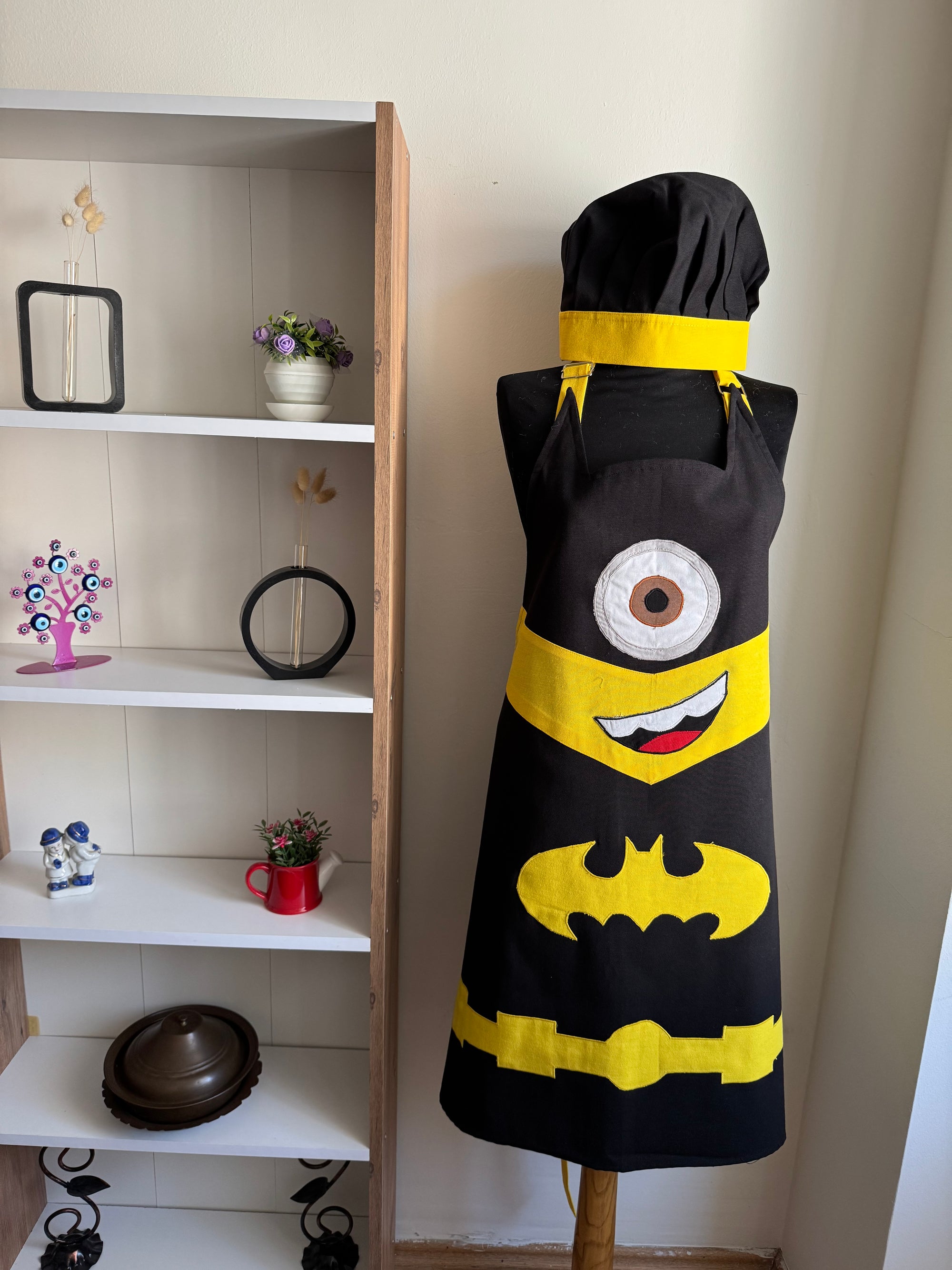Minion Batman Temalı El Yapımı Mutfak Önlüğü Seti