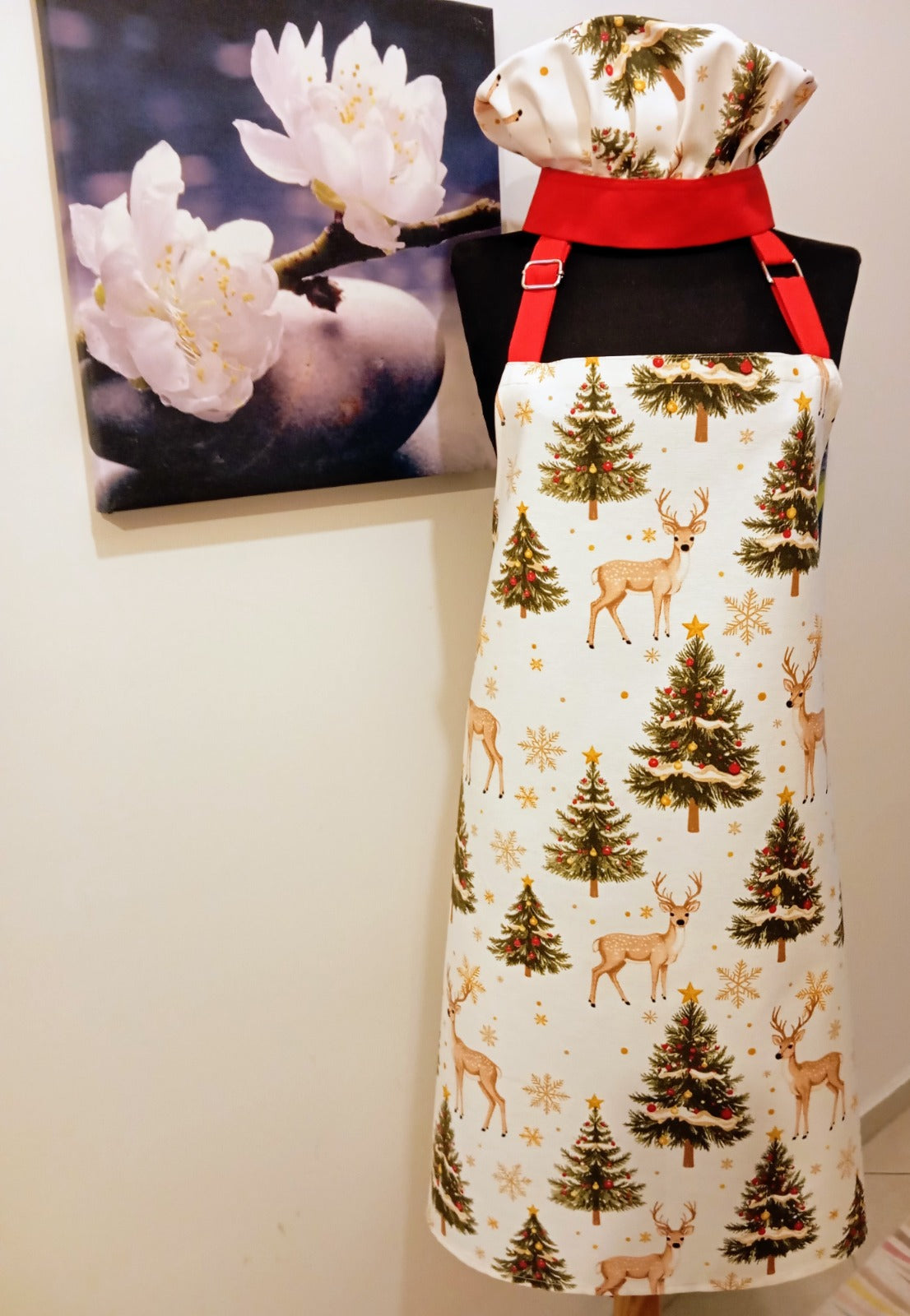 Yılbaşı Temalı Geyik ve Çam Ağacı Desenli Mutfak Önlüğü & Aşçı Şapkası Seti