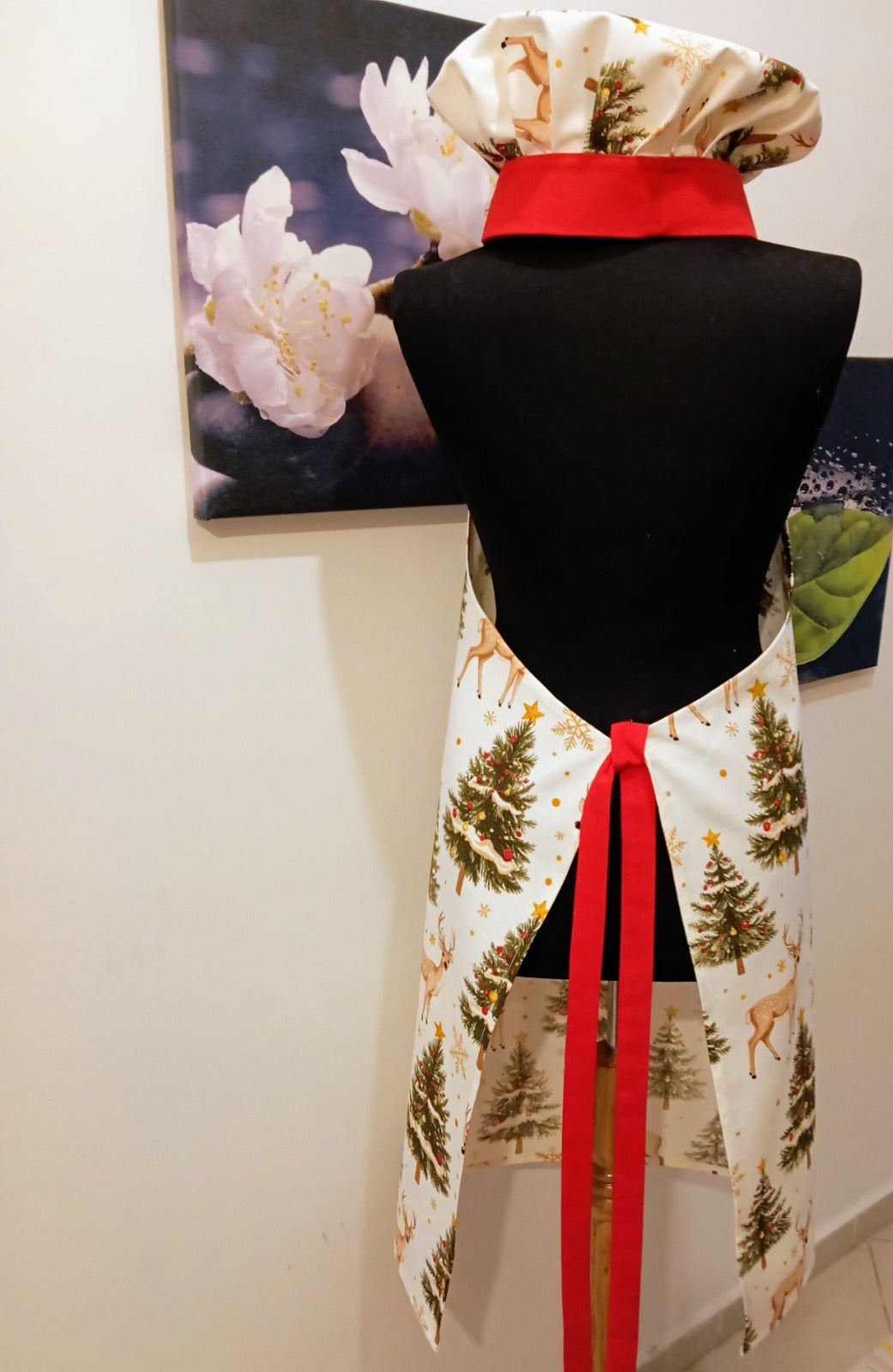 Yılbaşı Temalı Geyik ve Çam Ağacı Desenli Mutfak Önlüğü & Aşçı Şapkası Seti