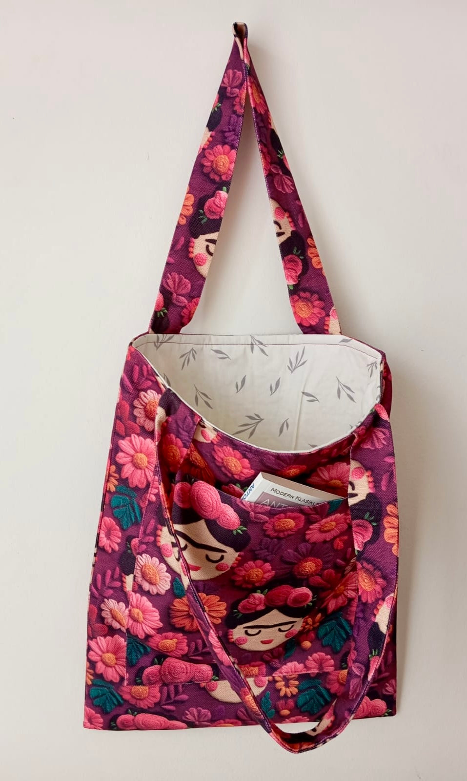 Frida Kahlo Desenli Nakışlı Tote Bag - El Yapımı Bohem Bez Çanta - Ön Cepli Omuz Çantası