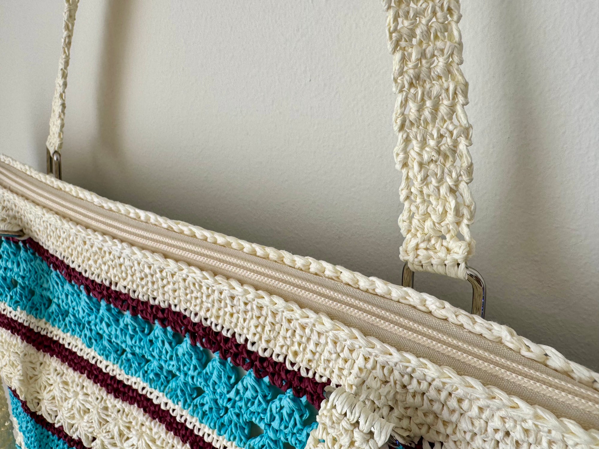 Astarlı ve Fermuarlı El Yapımı Omuz Çantası - Krem Turkuaz Bordo Kağıt İp Çanta