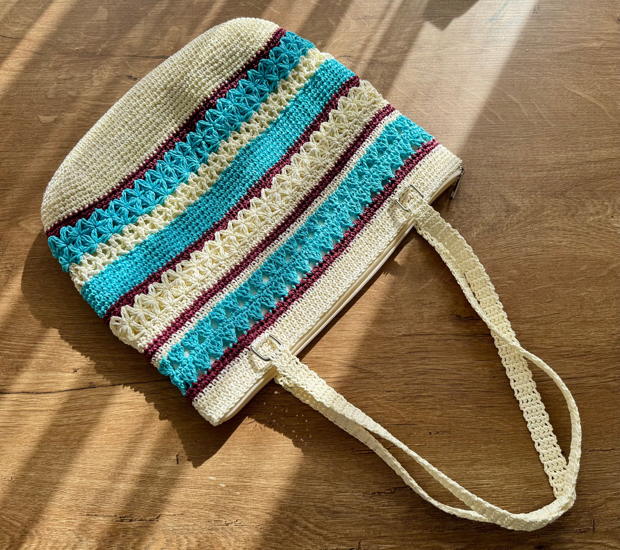 Astarlı ve Fermuarlı El Yapımı Omuz Çantası - Krem Turkuaz Bordo Kağıt İp Çanta
