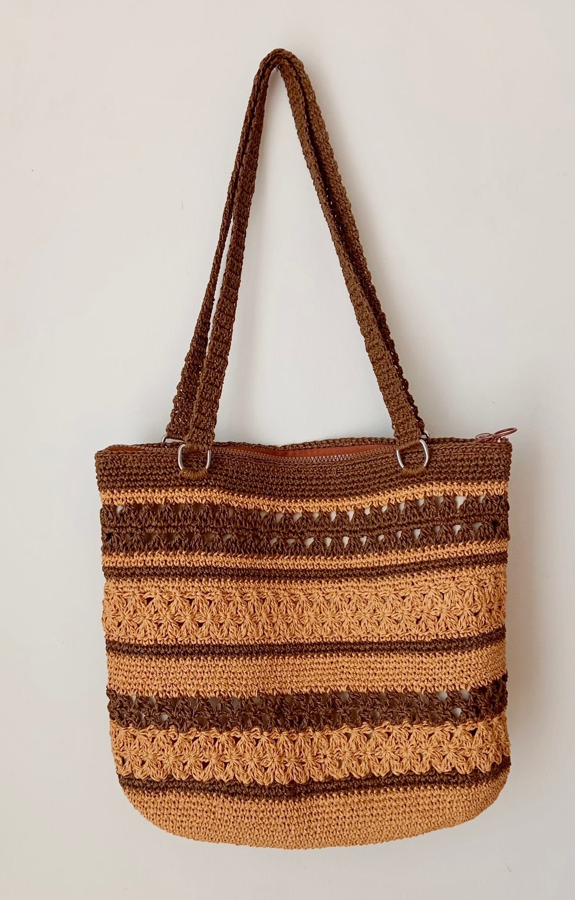 Astarlı ve Fermuarlı El Yapımı Omuz Çantası - Koyu Kahve Krem Kağıt İp Çanta