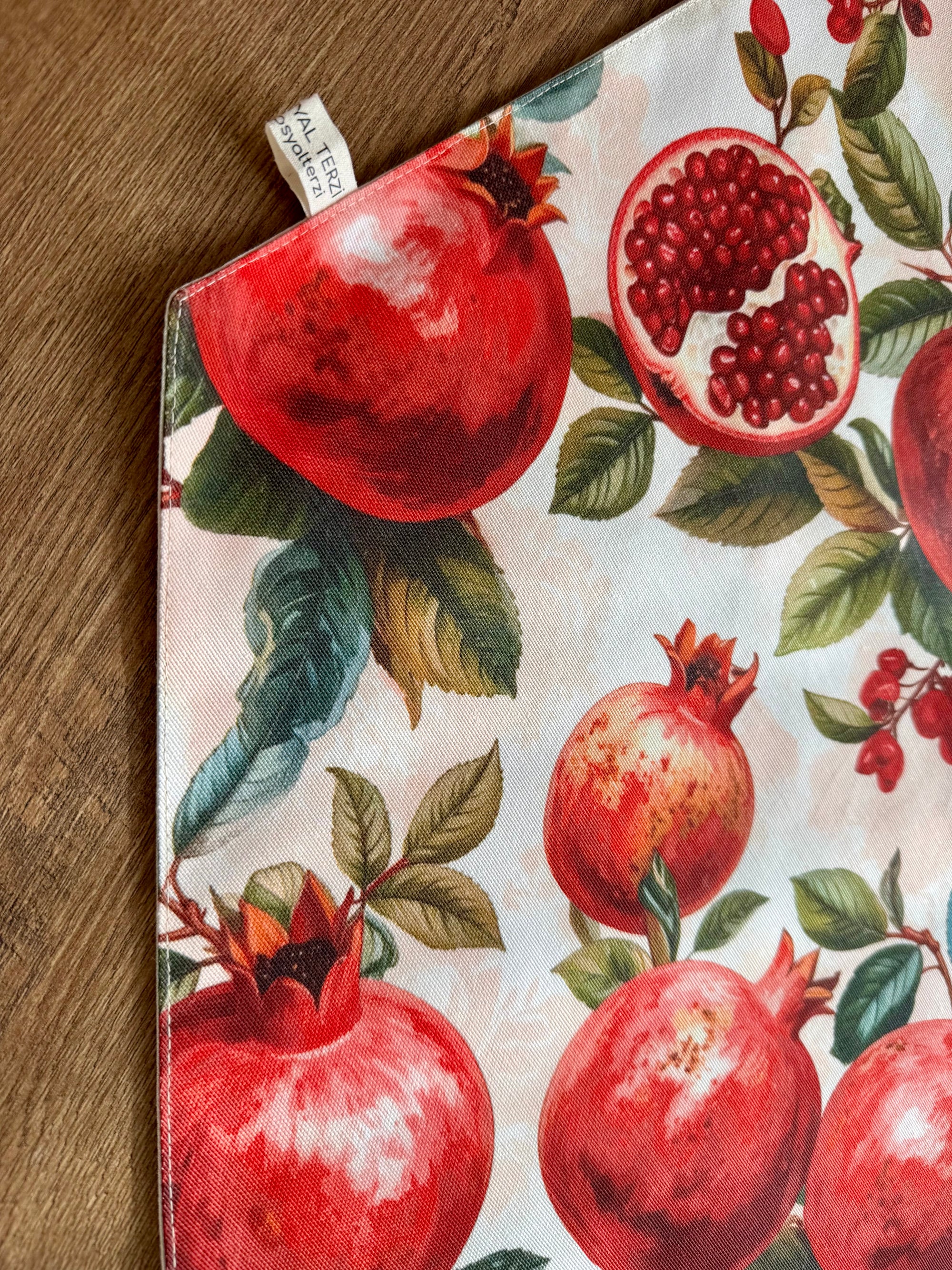 Nar Desenli Dekoratif Runner - Modern Masa Örtüsü