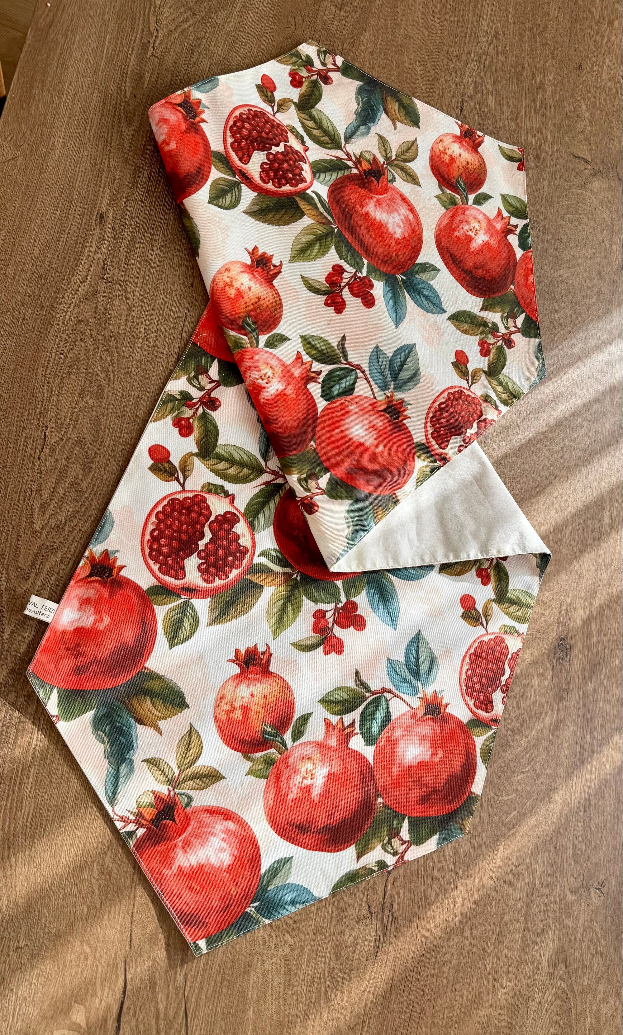 Nar Desenli Dekoratif Runner - Modern Masa Örtüsü