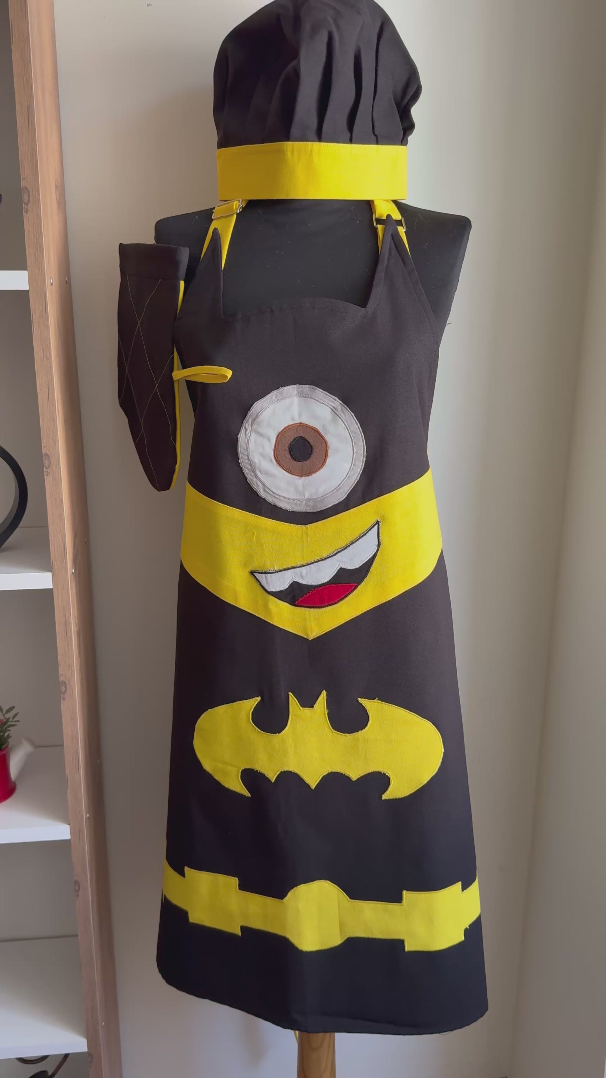 Minion Batman Temalı El Yapımı Mutfak Önlüğü Seti