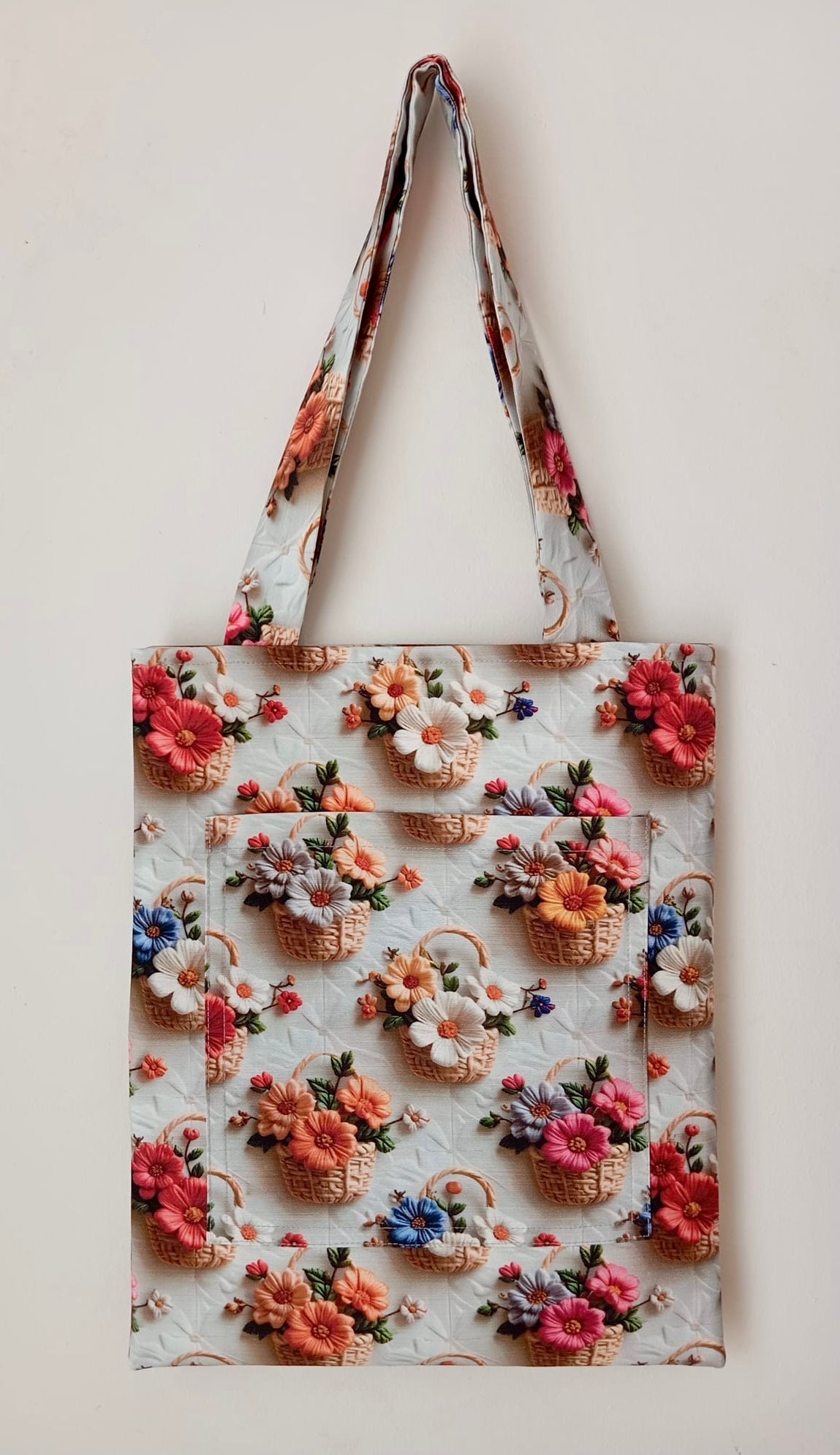3D Efektli Sepette Çiçekler Ön Cepli Bez Çanta | Bahar Koleksiyonu Tote Bag